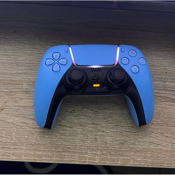 Blue ps5 controller - Picture 2 of 2